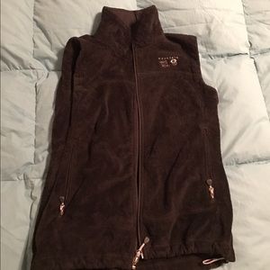Black fleece mountain hardwear vest