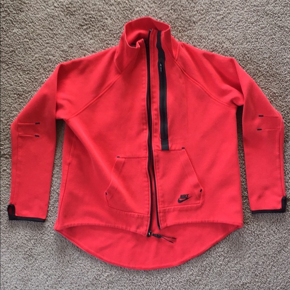 Nike TechFleece Moto Cape