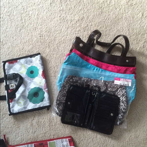 ⭐️Final Price⭐️ Lot of Thirty-One Items (11 items) - Picture 4 of 4