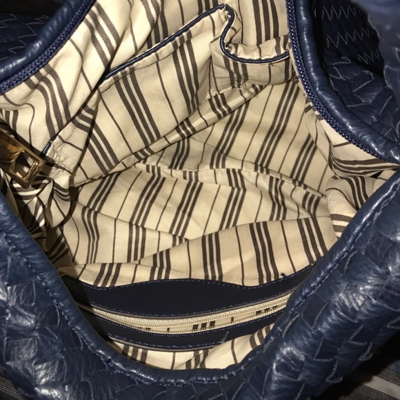 Purse - Picture 2 of 2