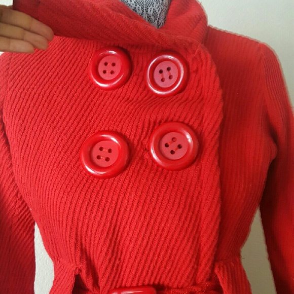 Gorgeous Red Coat - Picture 4 of 4