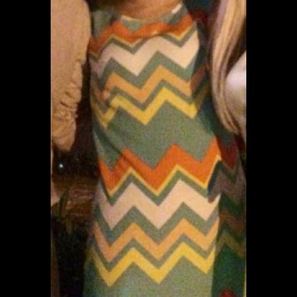 Dress - Picture 3 of 3