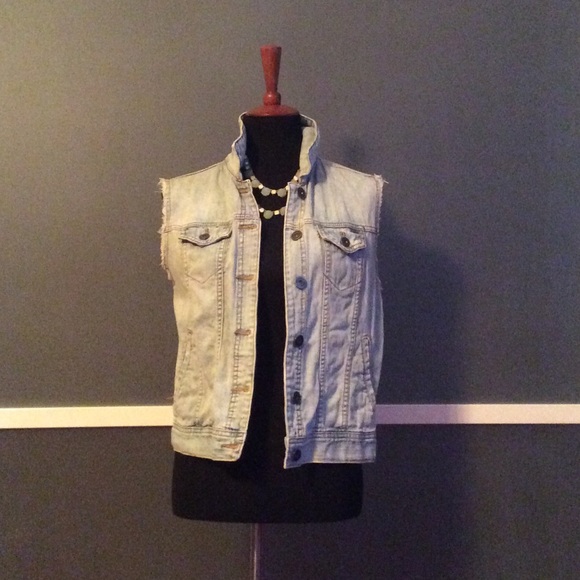 Cool and on trend denim vest with Aztec print