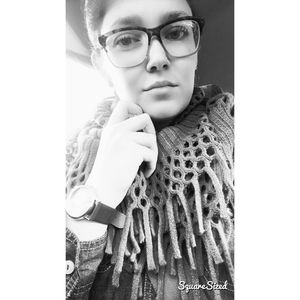 Meet your Posher, Corina