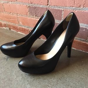 Via Spiga leather pump heels