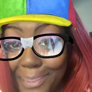 Meet your Posher, Caprice