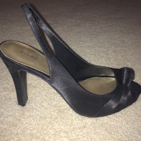 Open toe pumps.