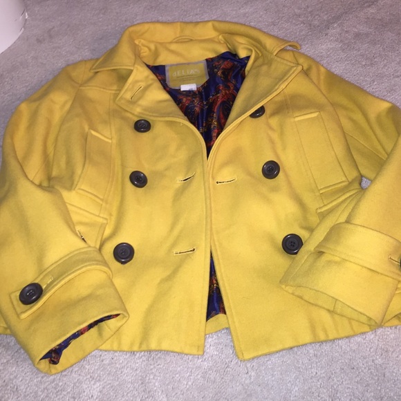 Yellow pea coat