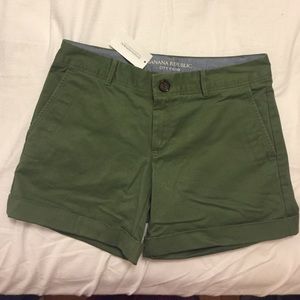 Banana Republic City Chino shorts