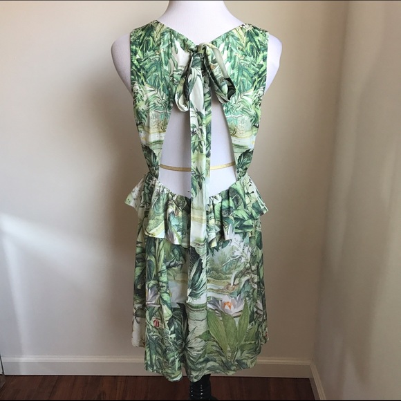 H&M Dresses & Skirts - Open Back Mirrored Floral Print Dress