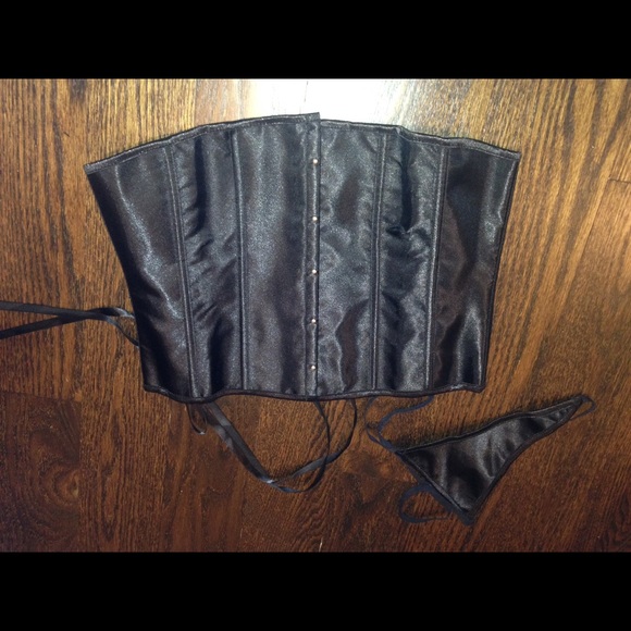 XXL Black Corset with matching thong