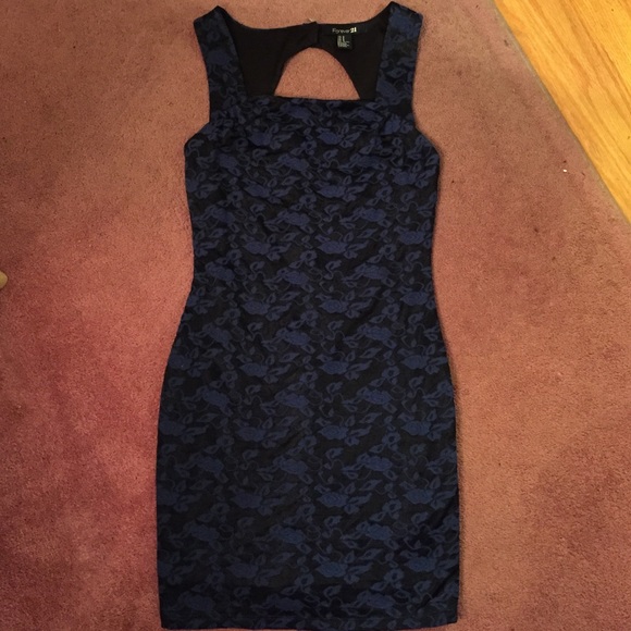 Black and blue patterned dress