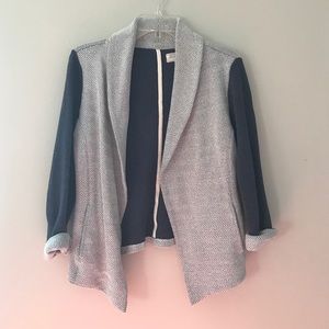 Lou and Grey sweatshirt blazer