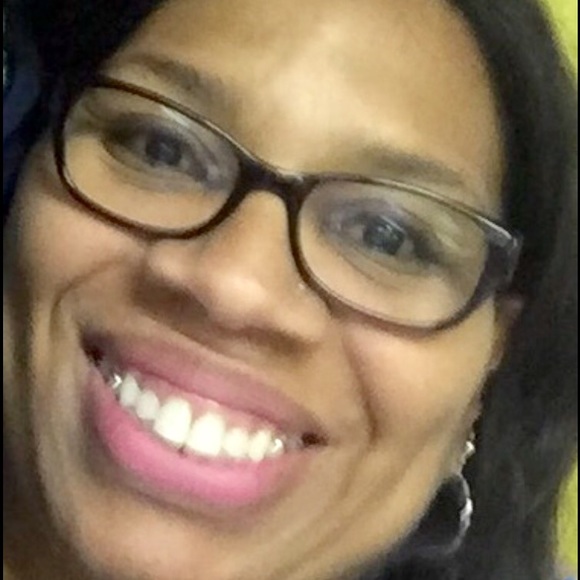 Meet your Posher, Daphne - Picture 1 of 1