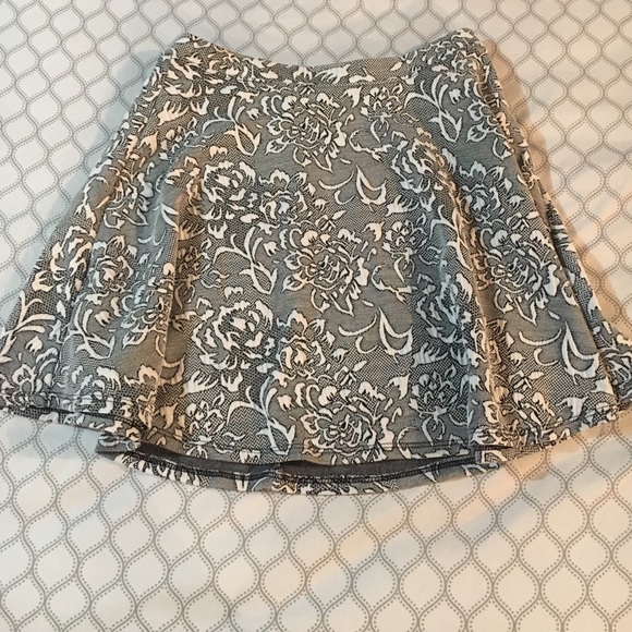 Forever 21 skirt