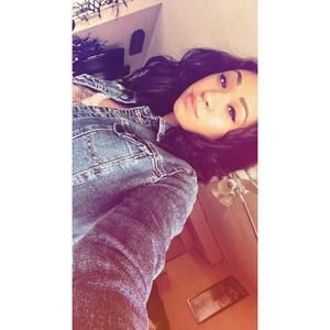 Meet your Posher, Dominique