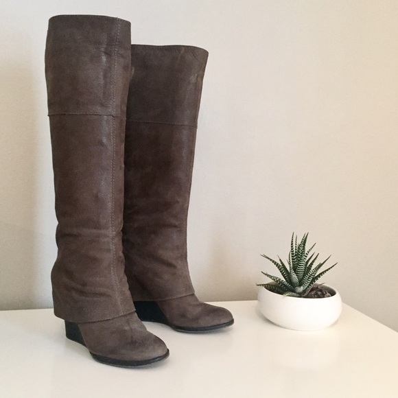 vince camuto wedge boots