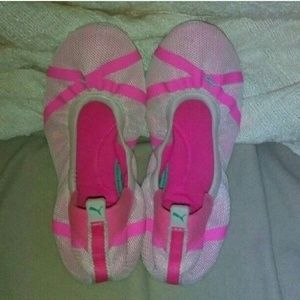 💚PUMA Flats Athletic Shoes, Size: 8.5💚