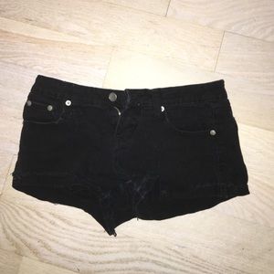 Short black Forever 21 jean shorts