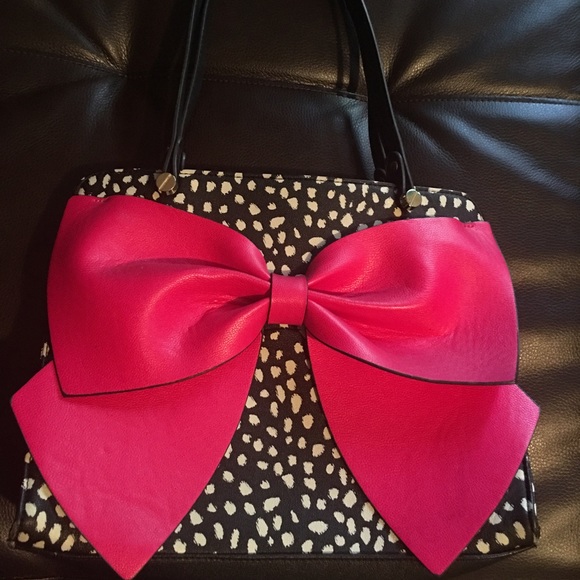Betsey Johnson handbag - Picture 1 of 3