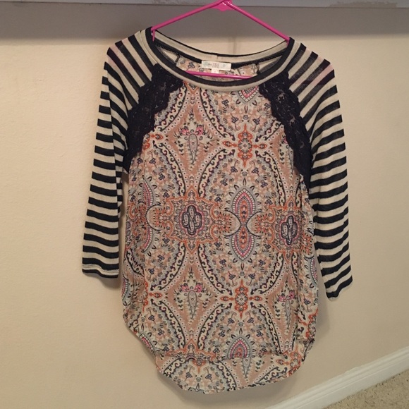 Super cute 3/4 high-low blouse from Buckle