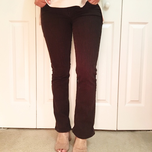 !iT Collective Jeans - NEW Brown & Black Jeans !iT Collective Jeans - NEW Brown & Black Jeans