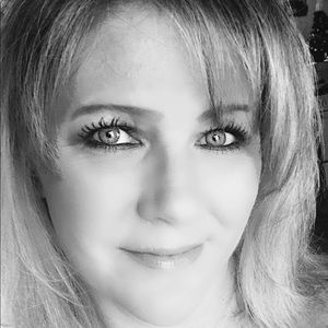 Meet your Posher, Nikki