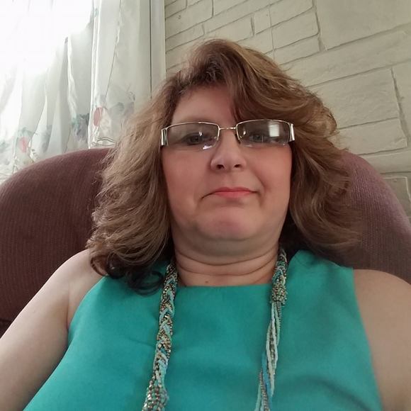 Meet your Posher, Michele - Picture 1 of 1