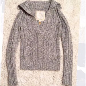 American Eagle knit Sweater