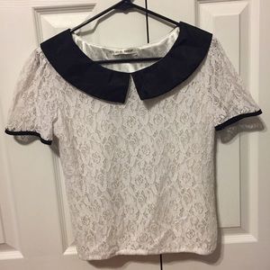 ✨VTG Back Bow Lace Top Size XXL✨