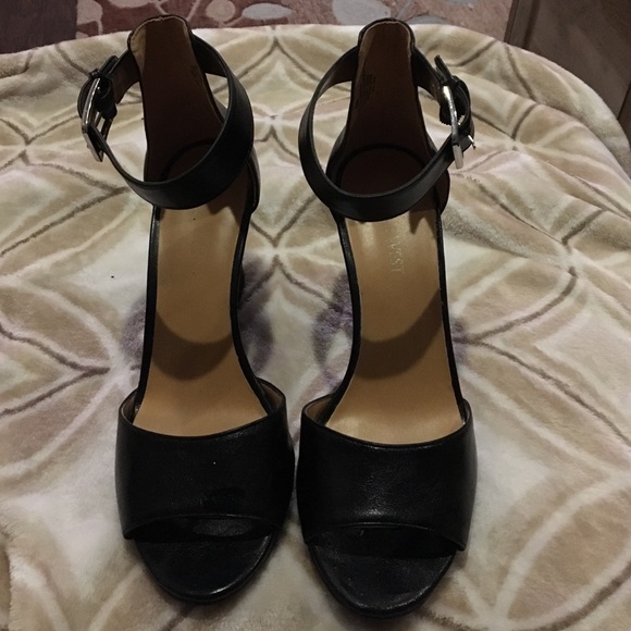 Nine West Shoes - Like New Nine West Open Toe Wedges Sz 8M
