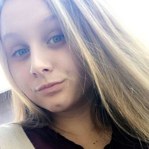 Meet your Posher, Annie