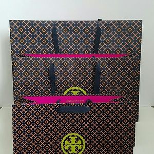 4 Tory Burch shopping bags
