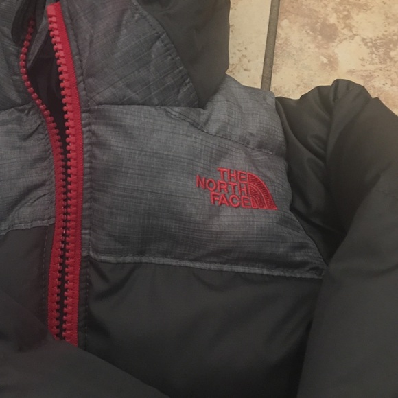 The North face jacket for kids - Picture 2 of 3