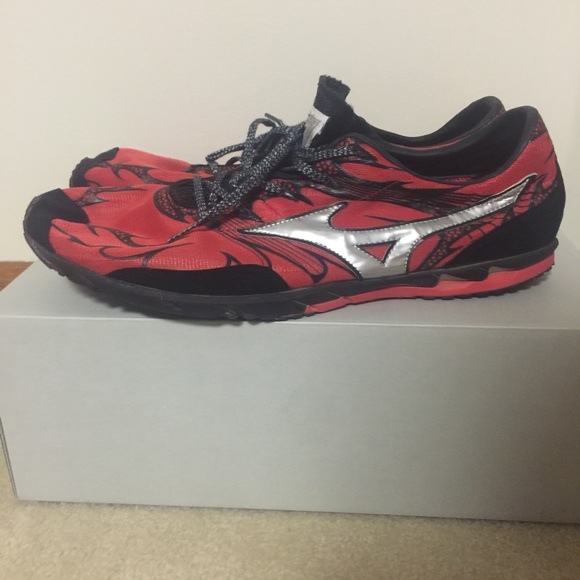 Mizuno Running Shoes Size 13
