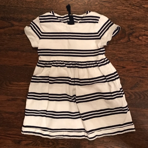 Vineyard Vine's girls dress