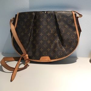 Louis Vuitton cross body