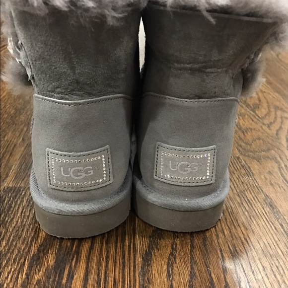 grey uggs size 5 grey uggs size 5