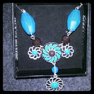 Avon Necklace with matching earrings..