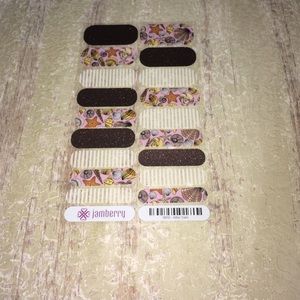 Jamberry Nail Wraps Combo (& 6 FREE combo manis!)