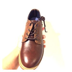 Tommy Hilfiger boy shoes