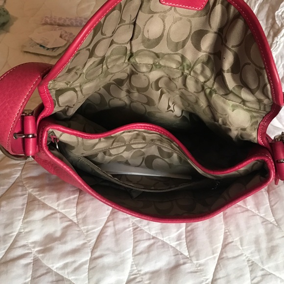 Pink leather coach bag - Picture 4 of 4