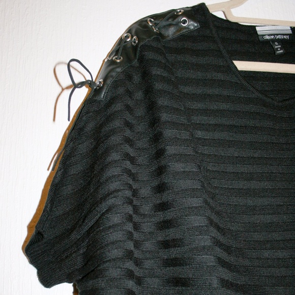 ⚡LAST 1!⚡ Dolman Sweater w/ Lace-Up Shoulders NWOT - Picture 6 of 8