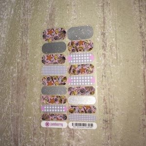 Jamberry Nail Wraps Combo (& 6 FREE combo manis!)