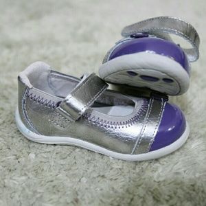 Stride rite Mary Jane Chandra Pewter Purple