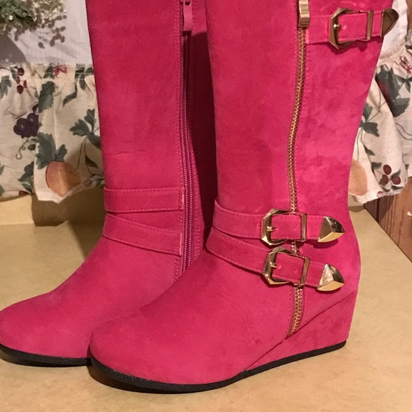 Wedge Faux Suede Little Girl Boots - Picture 3 of 4