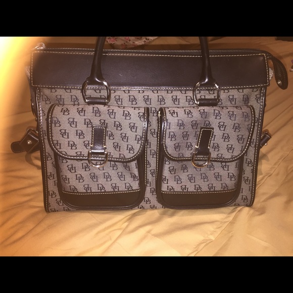 Dooney & Bourke Handbags - Dooney and Bourke Bag