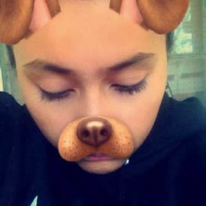 Meet your Posher, Chloe