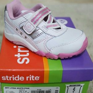 Stride Rite SRT Lydia Sneaker New