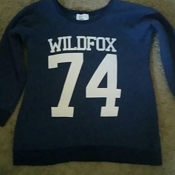 Wildfox Tops - Wildfox sweatshirt